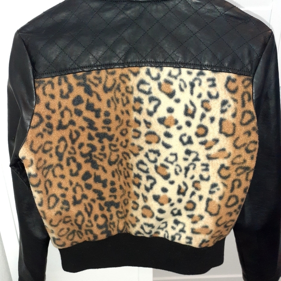 Lepoard Jacket - Picture 2 of 8